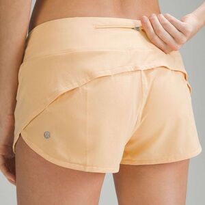 Lululemon Speed Up Low-Rise Lined Short 2.5" Summer Glow Peach Women Sz 6